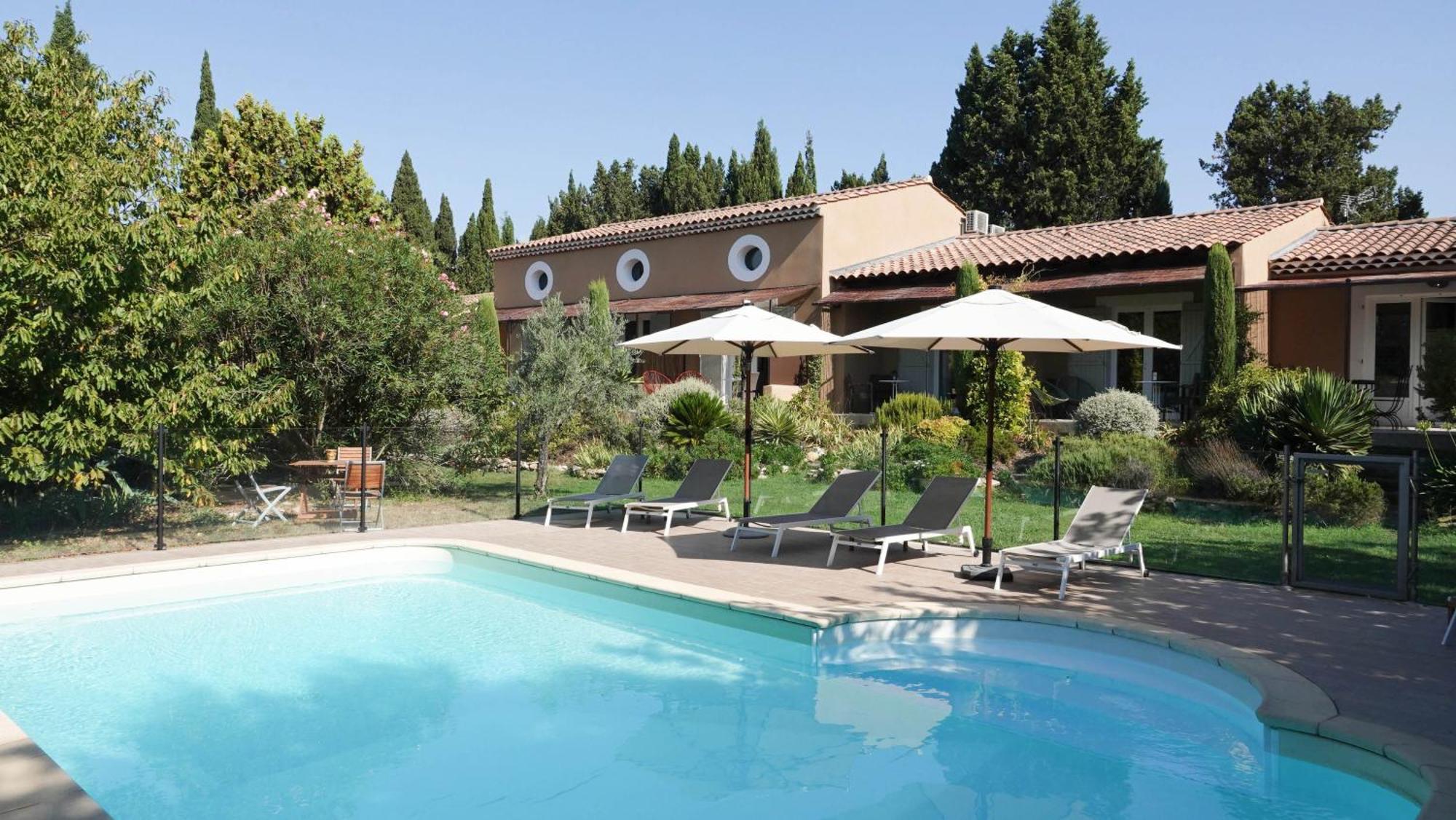 Mas Des Marguerites Bed & Breakfast Maussane-les-Alpilles Exterior photo