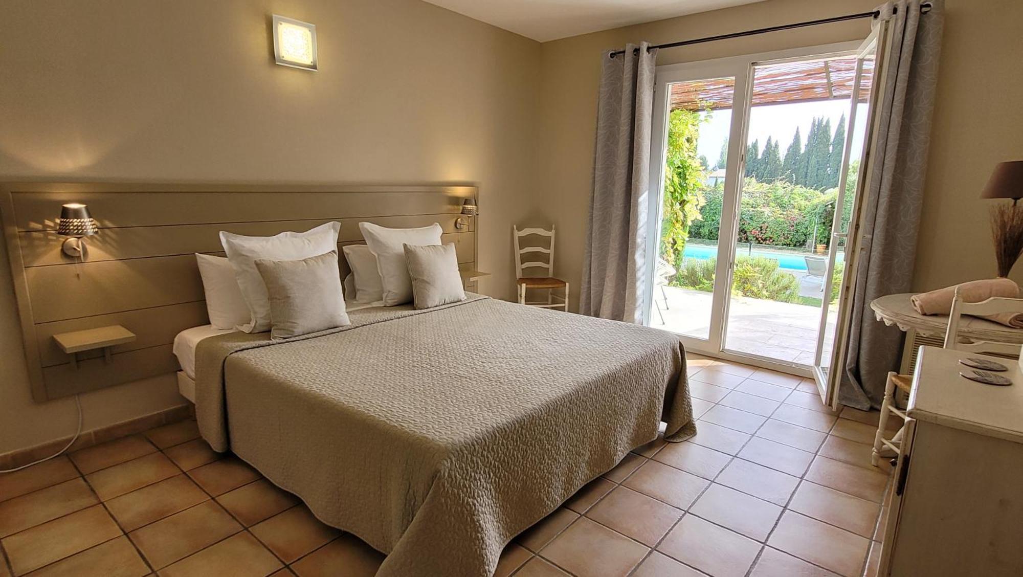 Mas Des Marguerites Bed & Breakfast Maussane-les-Alpilles Exterior photo